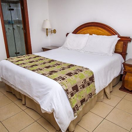 Hotel Casa Laureles 메딜린 외부 사진