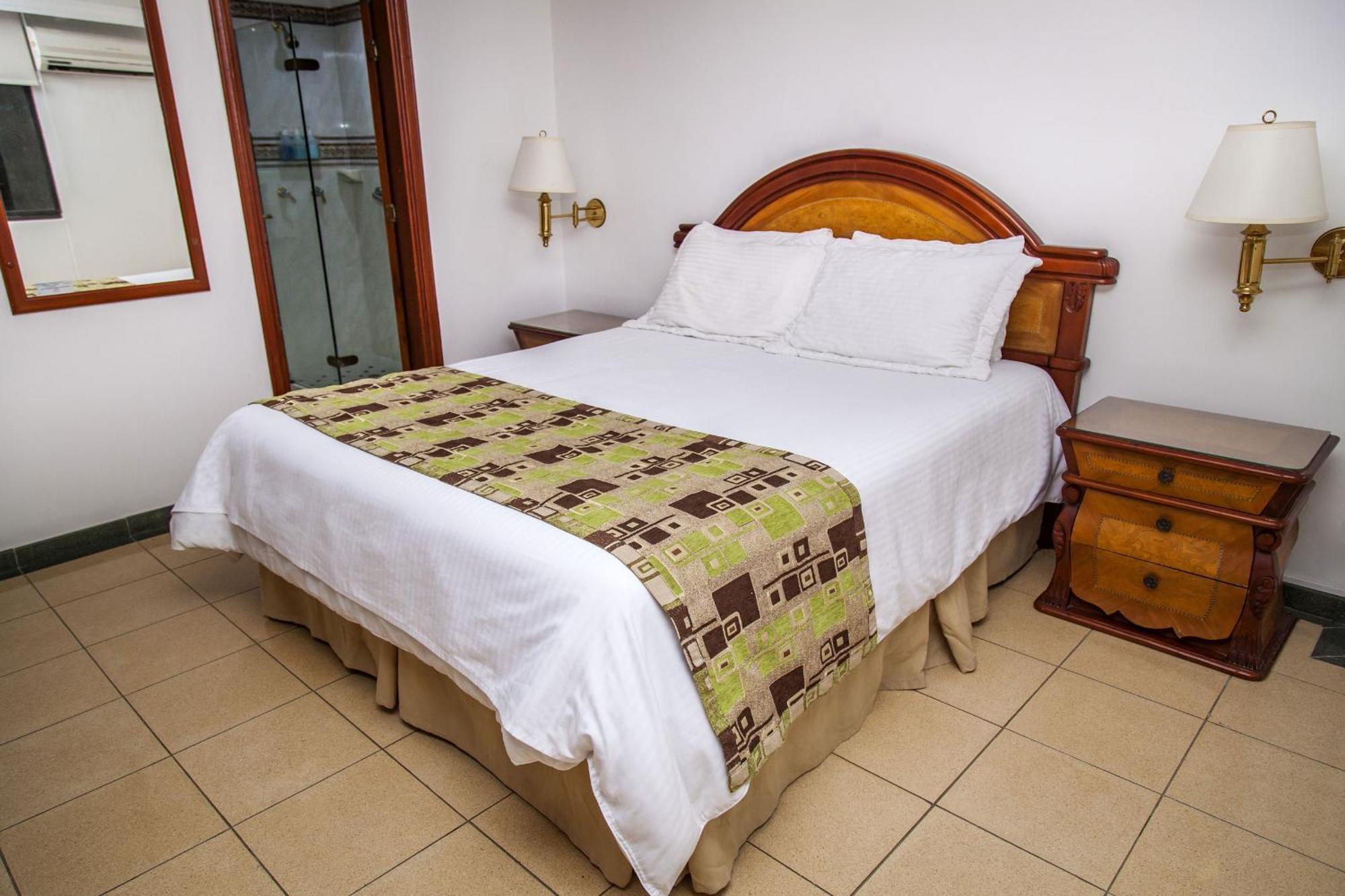 Hotel Casa Laureles 메딜린 외부 사진